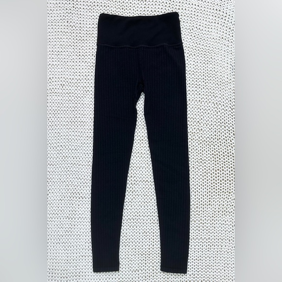 Fabletics Ribbed Seamless Ultra High-Waisted Leggings - Black - XS - Picture 4 of 9